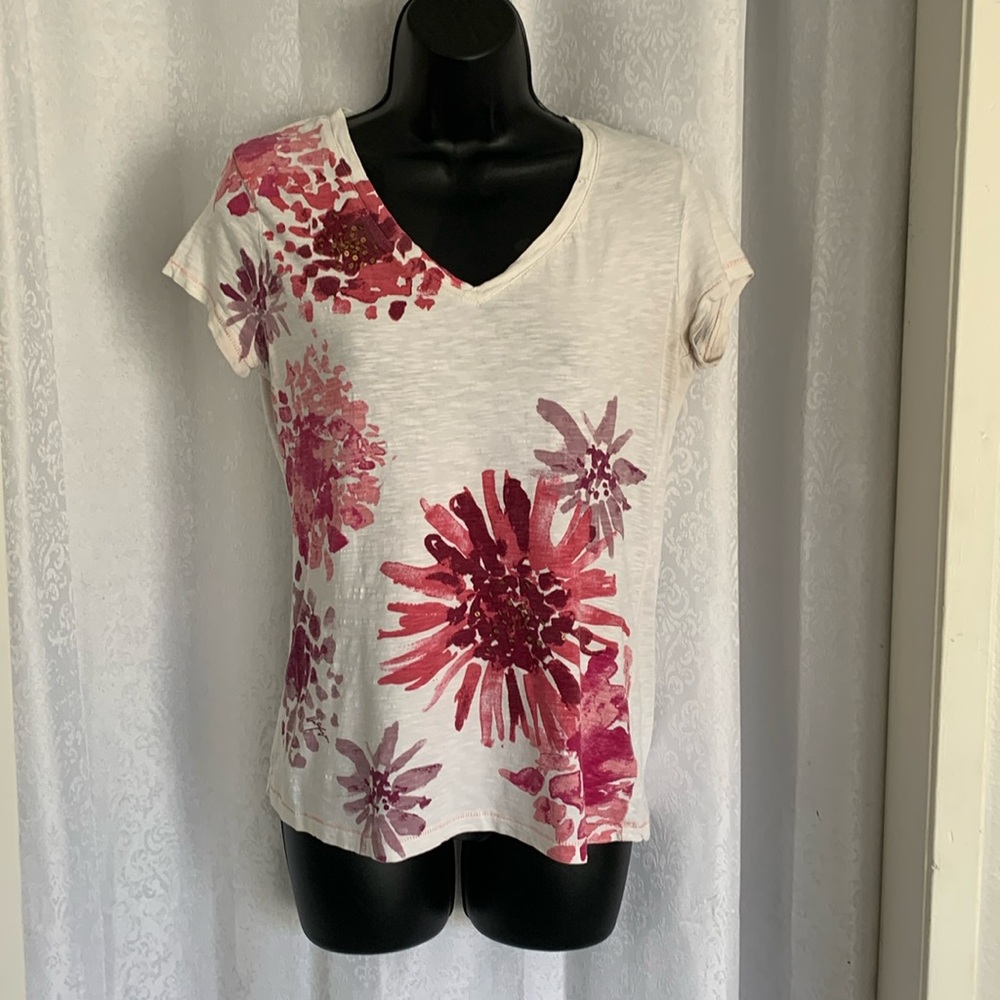 Tommy Hilfiger Cream V-Neck Tee with Pink Floral Print